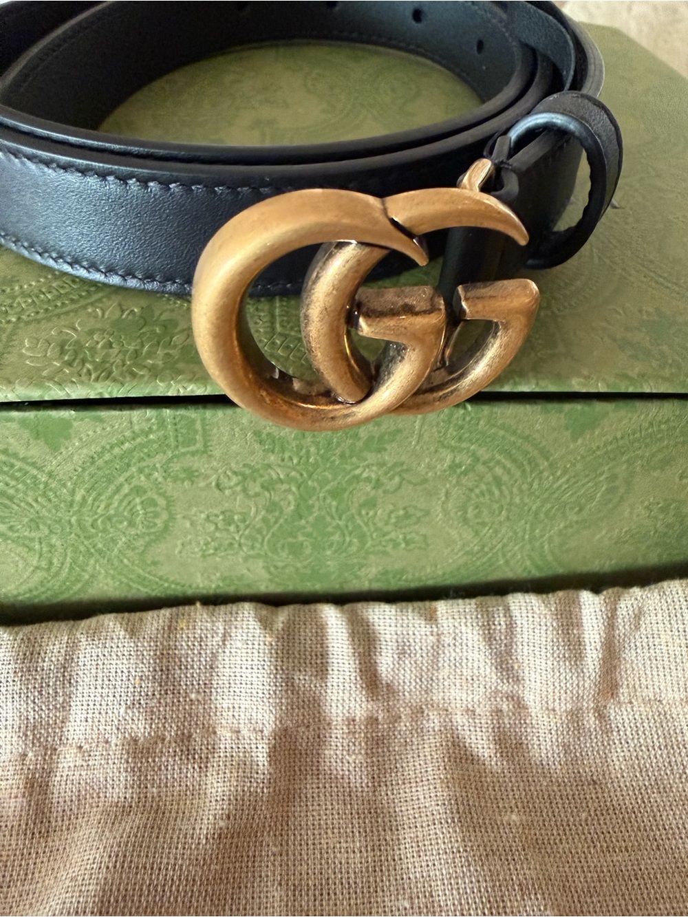 Gucci GG Marmont thin belt